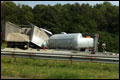 Ernstig ongeval met vrachtwagens op A2 bij Gronsveld [+foto en video]