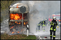 Trekker van Vos Logistics gaat in vlammen op [+foto's] 