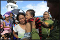 Eerste massabegrafenis in Tacloban 