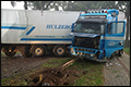 Vrachtwagen richt ravage aan in Sellingen [+foto]