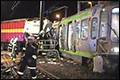Vrachtwagenchauffeur ernstig gewond na botsing met tram [+video]