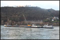 Nederlands binnenvaartschip vlotgetrokken op Duitse Rijn [+foto]