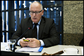 Timmermans maakt excuses aan nabestaanden MH17