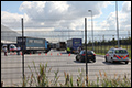 Man aangereden door vrachtwagen bij transportbedrijf in Amsterdam [+foto's]