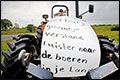 Traangas gebruikt tegen boze Belgische boeren na binnendringen Aviapartner