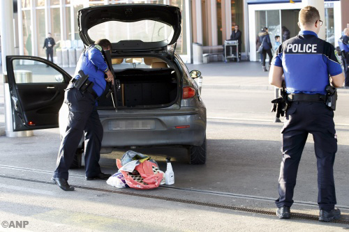 Zwitsers zoeken verder naar terreurverdachten 