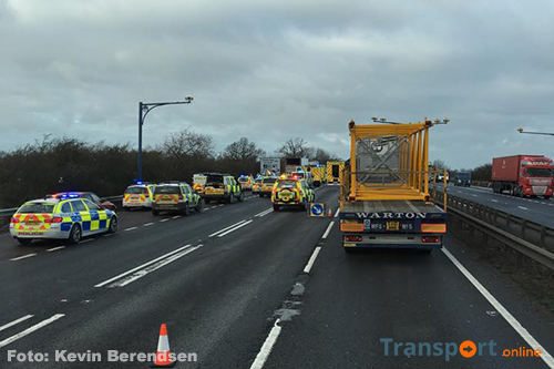 Minstens 24 illegalen gevonden in vrachtwagen op Britse M11/A14 [+foto&video]