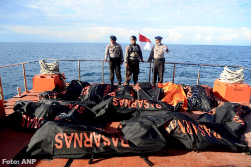 Lichamen geborgen na schipbreuk Sulawesi