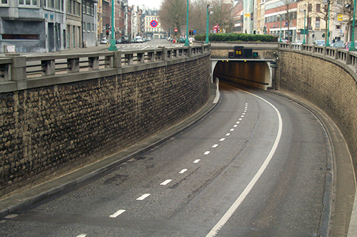 Inhaalverbod en verscherpte controle vrachtverkeer in Belgische Waaslandtunnel vanaf 1 januari 