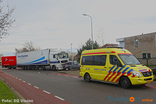 Aanrijding auto en vrachtwagen in Eindhoven: één gewonde [+foto]