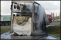 Vrachtwagentrailer volledig uitgebrand op A16 [+foto's]