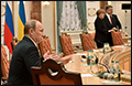 Poetin kondigt wapenstilstand in Oekraïne aan