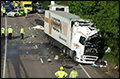 Chauffeur Visbeen Transport omgekomen bij aanrijding met twee vrachtwagens op Britse A12 [+foto]