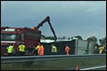  A73 bij Belfeld dicht wegens gekantelde vrachtwagen [+foto's]