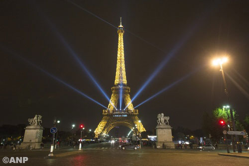 Eiffeltoren weer geopend