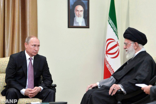 Poetin en Chamenei eens over kwalijke rol VS