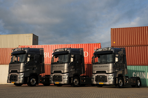 Drie Renault Trucks T voor Niek Dijkstra Transport