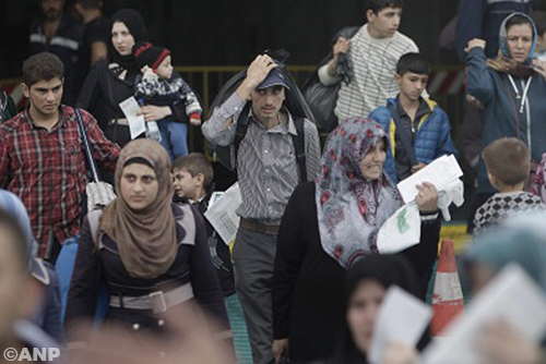 Vluchtelingen overspoelen Griekenland