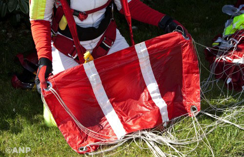 19-jarige Amsterdammer dood na eerste parachutesprong