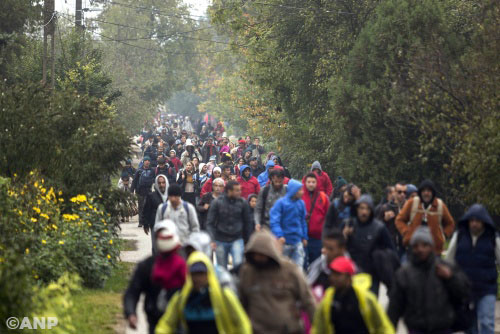 Eerste vluchtelingen aan Sloveense grens