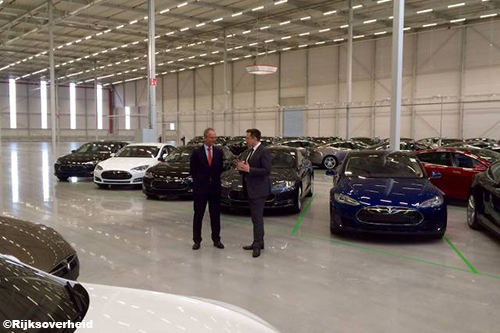 Elon Musk opent tweede Teslafabriek Tilburg