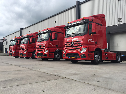 Vier nieuwe Mercedes-Benz trucks voor MDI logistics