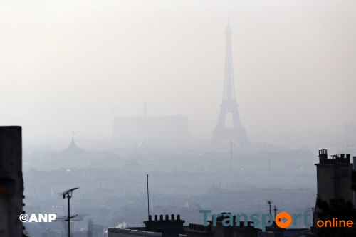 Parijs is zondag autovrij, op taxi's en hulpdiensten na
