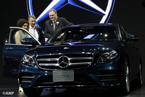 Daimler verkoopt meer auto's maar winst daalt