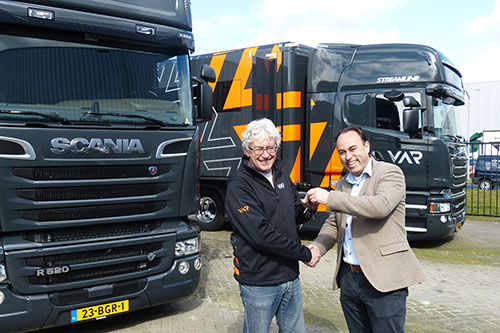 Van Amersfoort Racing schakelt op met nieuwe Scania V8 combinaties