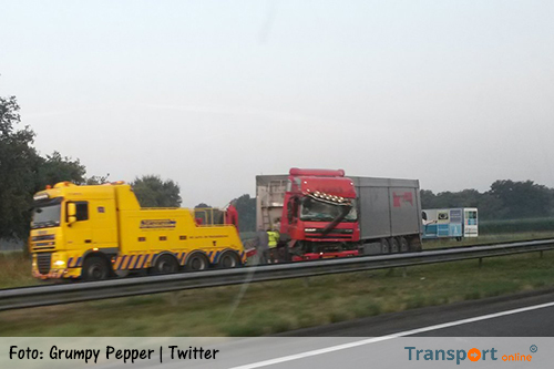 A2 bij Nederweert na ongeval met vrachtwagens weer open [+foto]