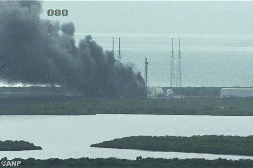 Raket met Facebook-satelliet ontploft op ruimtebasis Cape Canaveral [+foto]