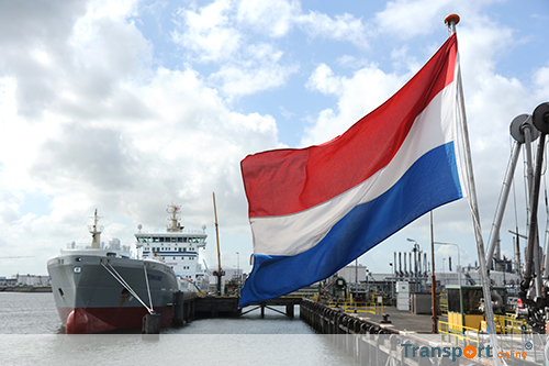 Splinternieuwe Ternsund bunkert als eerste zeeschip LNG in Rotterdam