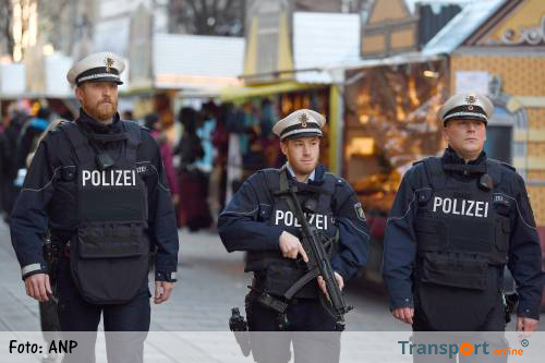 Duitse politie zoekt koortsachtig naar dader die vrachtwagen bestuurde