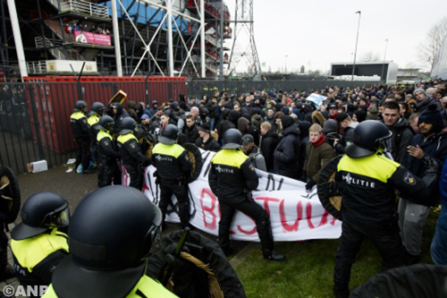 Alle opgepakte Feyenoordsupporters weer vrij 