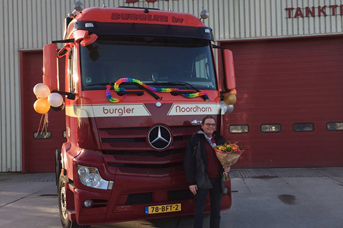 Jaap Zijlstra 25 jaar als chauffeur in dienst bij Burgler Transport BV[+foto's]