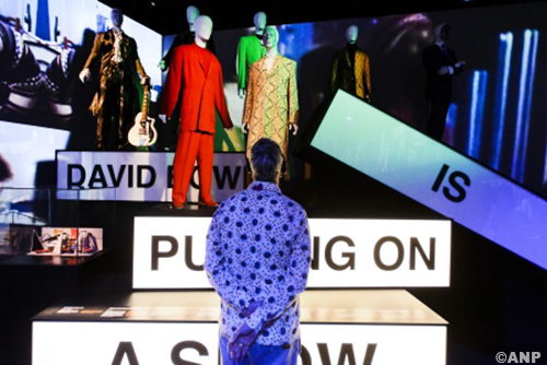 Museum hoopt op verlenging David Bowie-expositie