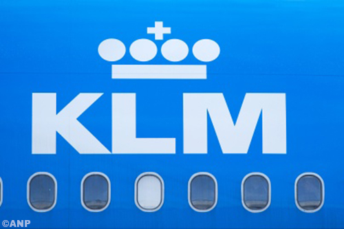 KLM-vliegtuig wijkt uit om ziek kind