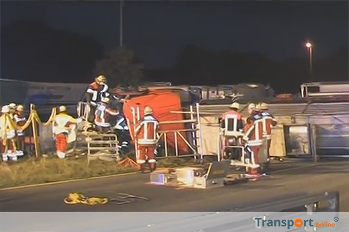 Vrachtwagenchauffeur komt om het leven na ongeval Duitse A7 [+foto&video]