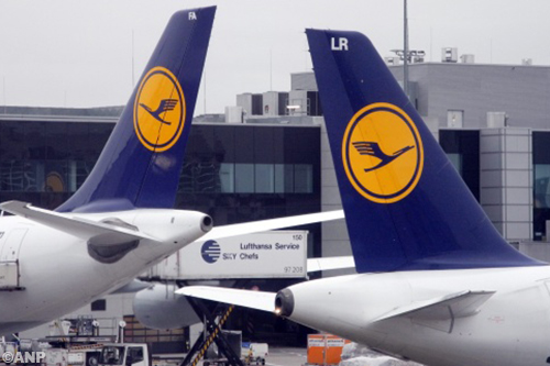 Lufthansa teert op buffer eerste jaarhelft