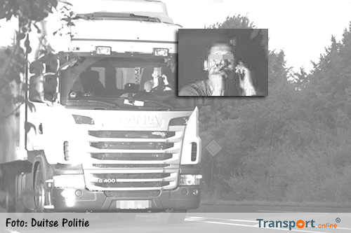 Chauffeur rijdt vrachtwagen met ellebogen: te druk met andere bezigheden [+foto]