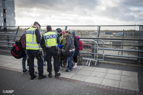 Deense politie pakt cash van asielzoekers af