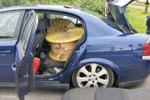 Roemenen gepakt met 1000 kilo gestolen koper in personenauto [+foto]