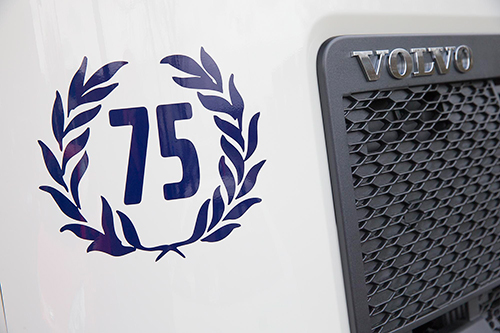 75ste Volvo FH 460 Globetrotter voor Troost Group