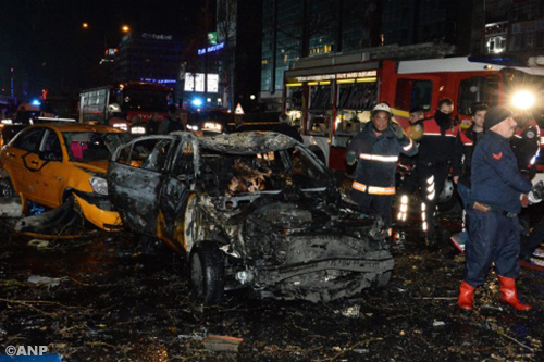 Facebook en Twitter plat na aanslag Ankara 