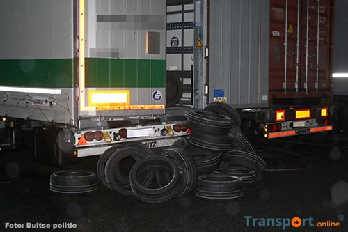 Ladingdieven stelen Bridgestone autobanden uit vrachtwagen [+foto]