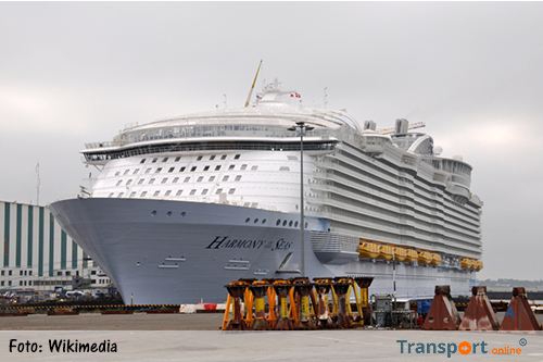 Maidentrip voor 's werelds grootste cruiseschip 'Harmony of the Seas' [+foto's]