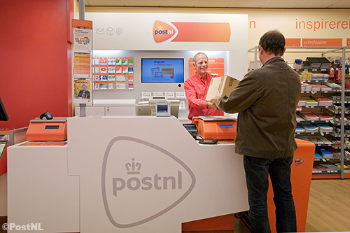 PostNL houdt vast aan verlagen tarieven afhaalpunt winkeliers 
