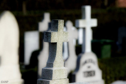 Doden bij massale vechtpartij op begraafplaats