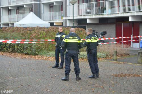 Twee doden in en bij flat Voorburg [+foto]