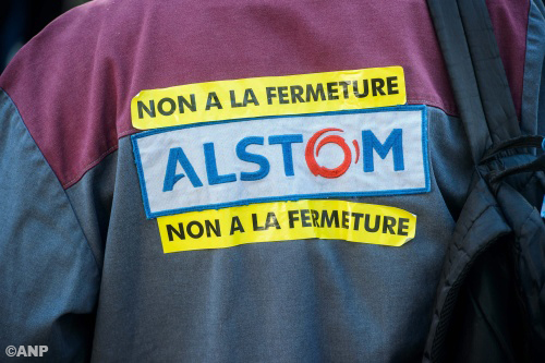 Parijs wil treinenfabriek Alstom met order redden